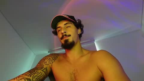 Snapshot of milkoffee chatting on 04.10.26 milkoffee online show from 04.10.26