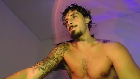 Snapshot of milkoffee chatting on 04.11.26 milkoffee online show from 04.11.26