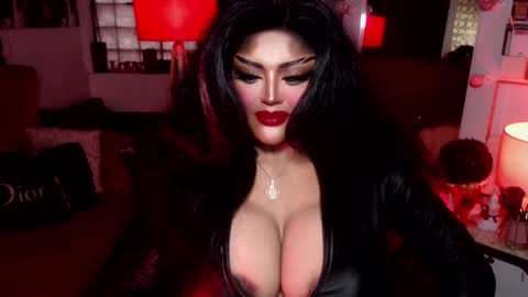 milkshakelavinia online show from 01.17.25