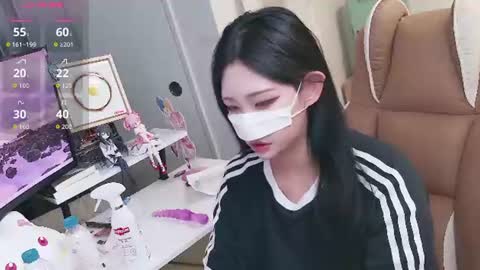 Snapshot of milksola chatting on 06.16.26 milksola online show from 06.16.26