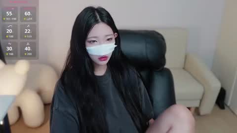 Snapshot of milksola chatting on 07.16.26 milksola online show from 07.16.26