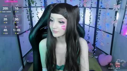 Snapshot of milkycute chatting on 02.11.25 milky cute online show from 02.11.25