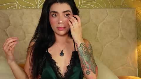 MillaBliss online show from 11.22.25