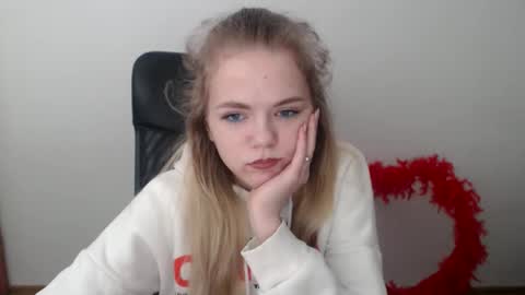 millaloveli online show from 02.14.26