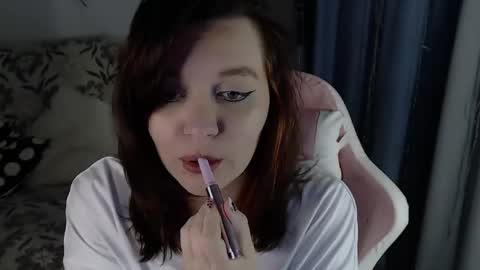 Snapshot of millapoolys chatting on 04.20.26 Milla online show from 04.20.26