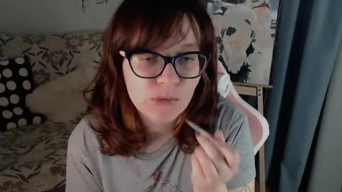 Snapshot of millapoolys chatting on 04.26.26 Milla online show from 04.26.26