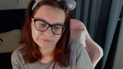 Snapshot of millapoolys chatting on 05.08.26 Milla online show from 05.08.26