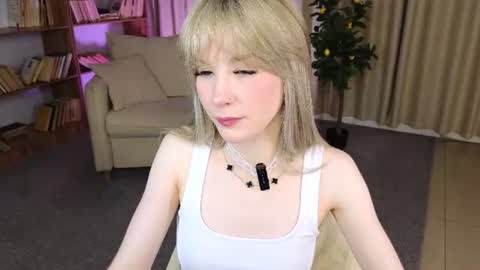 Snapshot of milliebraun chatting on 06.22.26 Millie online show from 06.22.26