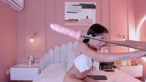 millie  online show from 04.22.26