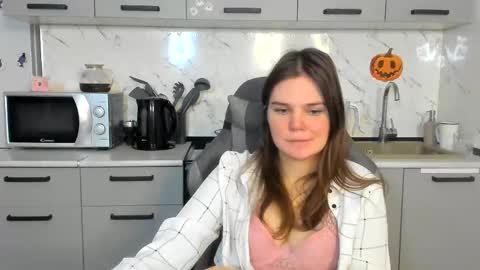 Snapshot of milly_brown_ chatting on 02.14.25 Welcome My name is Tina online show from 02.14.25