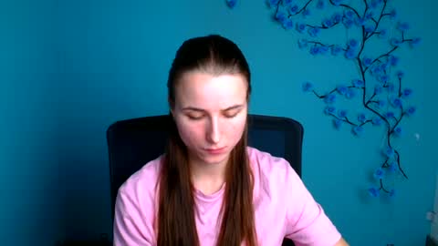 Snapshot of milly_liss chatting on 06.18.26 Milly online show from 06.18.26