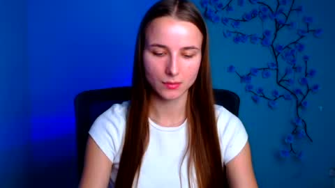 Snapshot of milly_liss chatting on 07.23.26 Milly online show from 07.23.26