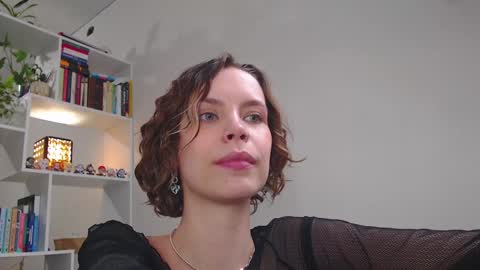 Snapshot of milly_ross23 chatting on 01.28.25 Milly online show from 01.28.25