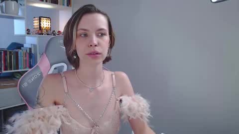 Snapshot of milly_ross23 chatting on 02.09.25 Milly online show from 02.09.25