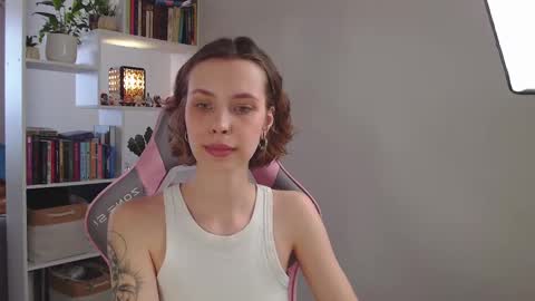 Snapshot of milly_ross23 chatting on 03.01.25 Milly online show from 03.01.25