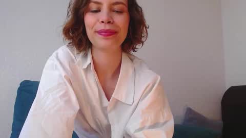 Snapshot of milly_ross23 chatting on 09.22.25 Milly online show from 09.22.25