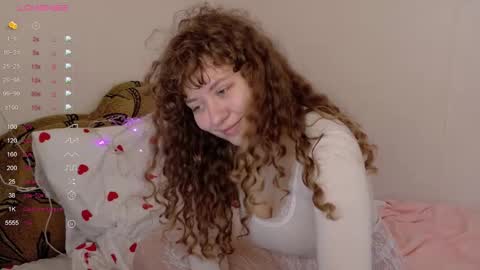 Snapshot of milounee chatting on 02.16.26 milounee online show from 02.16.26