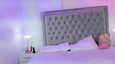 Milu ballmer  online show from 02.20.25