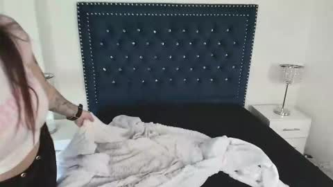 Milu ballmer  online show from 09.16.25