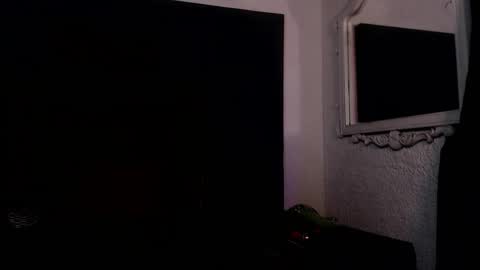 Milu Wallace  online show from 01.17.26