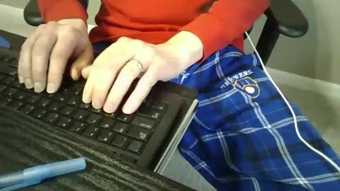 milwaukeebadger24 online show from 02.28.25