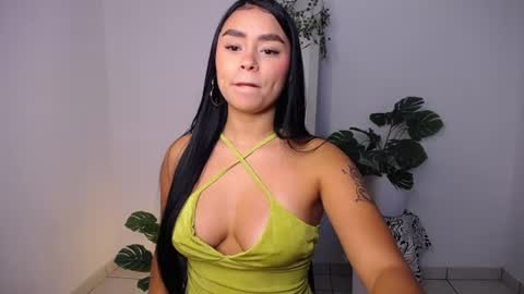Snapshot of mily_ortiz chatting on 07.24.26 Mily Ortiz online show from 07.24.26