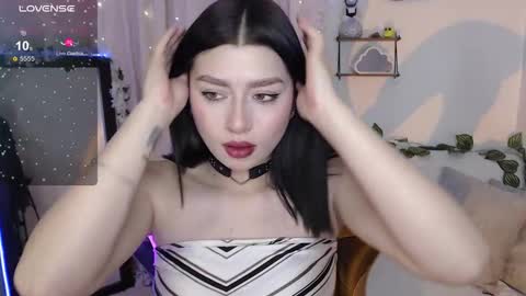 Mily online show from 11.25.25