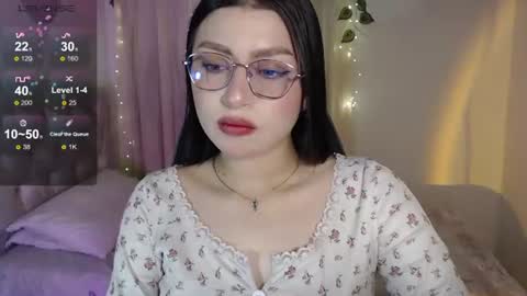 Snapshot of mily_thomson_b chatting on 07.11.26 Mily online show from 07.11.26