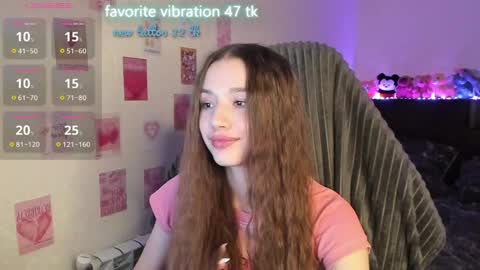 Snapshot of milyamess chatting on 06.08.26 Emily online show from 06.08.26