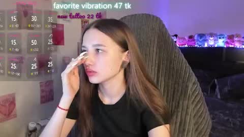 Snapshot of milyamess chatting on 06.25.26 Emily online show from 06.25.26