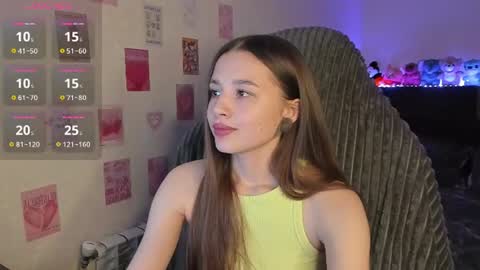 Snapshot of milyamess chatting on 07.07.26 Emily online show from 07.07.26