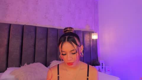Snapshot of milyy_vermont chatting on 12.27.24 Milyy online show from 12.27.24