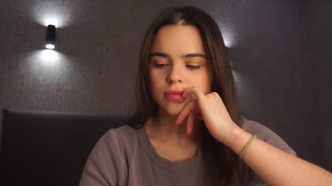 Snapshot of milyyclaars chatting on 02.28.26 Linda online show from 02.28.26