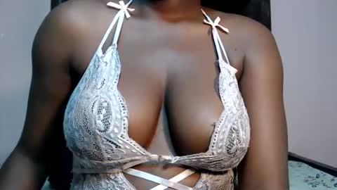 mimiebony online show from 07.14.26