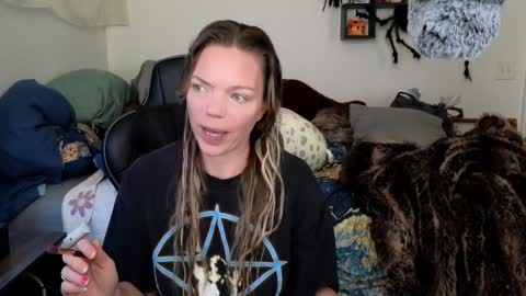 Mindy Mars online show from 01.20.25