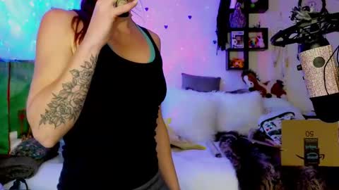 Mindy Mars online show from 12.22.25