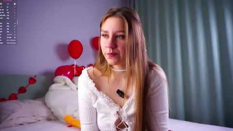 Snapshot of minhgrow chatting on 02.15.26 Mary online show from 02.15.26