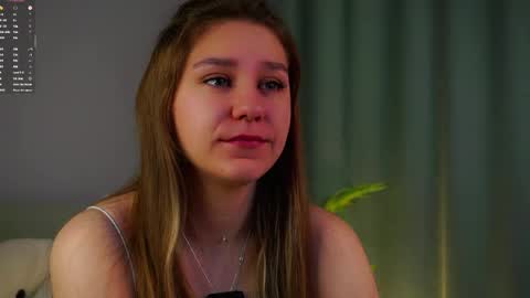 Snapshot of minhgrow chatting on 03.02.26 Mary online show from 03.02.26