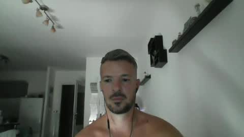 Snapshot of minka28 chatting on 06.27.26 minka28 online show from 06.27.26