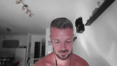 Snapshot of minka28 chatting on 07.19.26 minka28 online show from 07.19.26