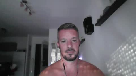 Snapshot of minka28 chatting on 07.29.26 minka28 online show from 07.29.26