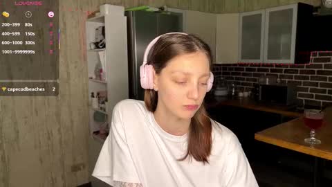 Snapshot of minmee chatting on 02.10.26 Asti online show from 02.10.26