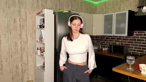 Snapshot of minmee chatting on 02.11.26 Asti online show from 02.11.26