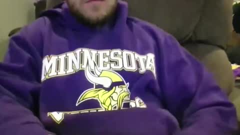 Snapshot of minnesotaguy2525 chatting on 11.11.25 Minnesota Guy online show from 11.11.25