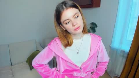 Snapshot of mintykisss chatting on 11.28.25 Linda online show from 11.28.25