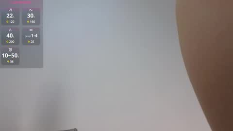 Snapshot of miolia chatting on 02.14.25 lia online show from 02.14.25