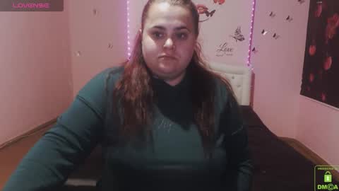 Snapshot of mira_cle_ chatting on 04.23.26 mira_cle_ online show from 04.23.26
