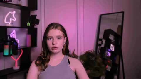 mira_lyn online show from 11.29.25