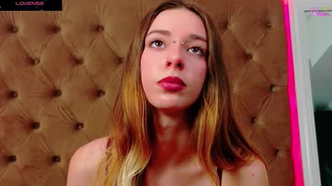 Snapshot of mira_lynxx chatting on 01.05.26 mira_lynxx online show from 01.05.26