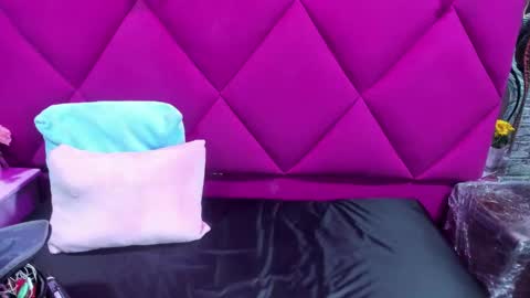 Snapshot of mirabella_miller chatting on 02.11.26 mirabella_miller online show from 02.11.26